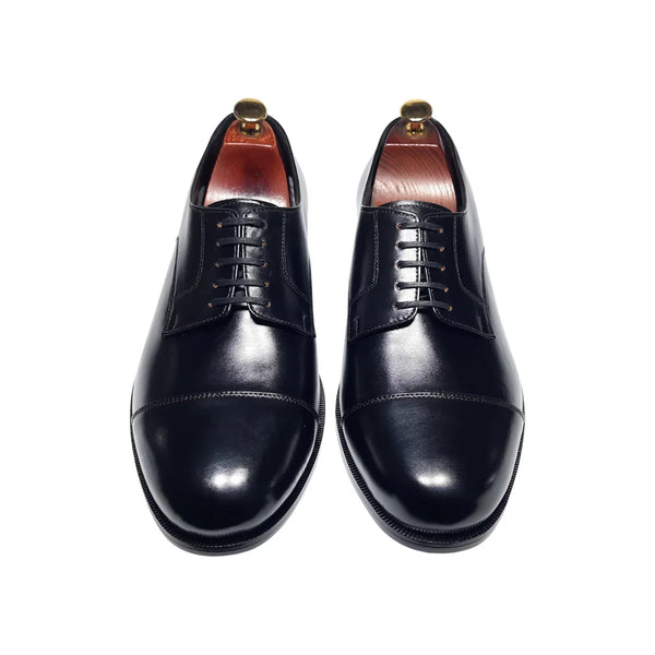 Wide Toe Box Cap Toe